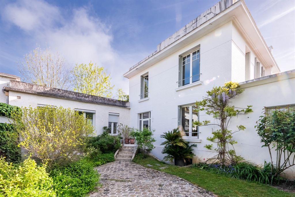 Maison présentée par l'Agence RG